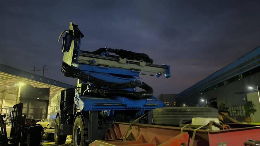 凿岩台车的分类 凿岩台车的分类