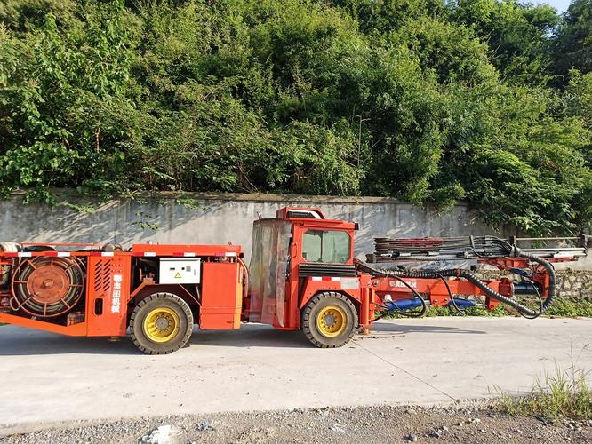 凿岩台车的分类 凿岩台车的分类